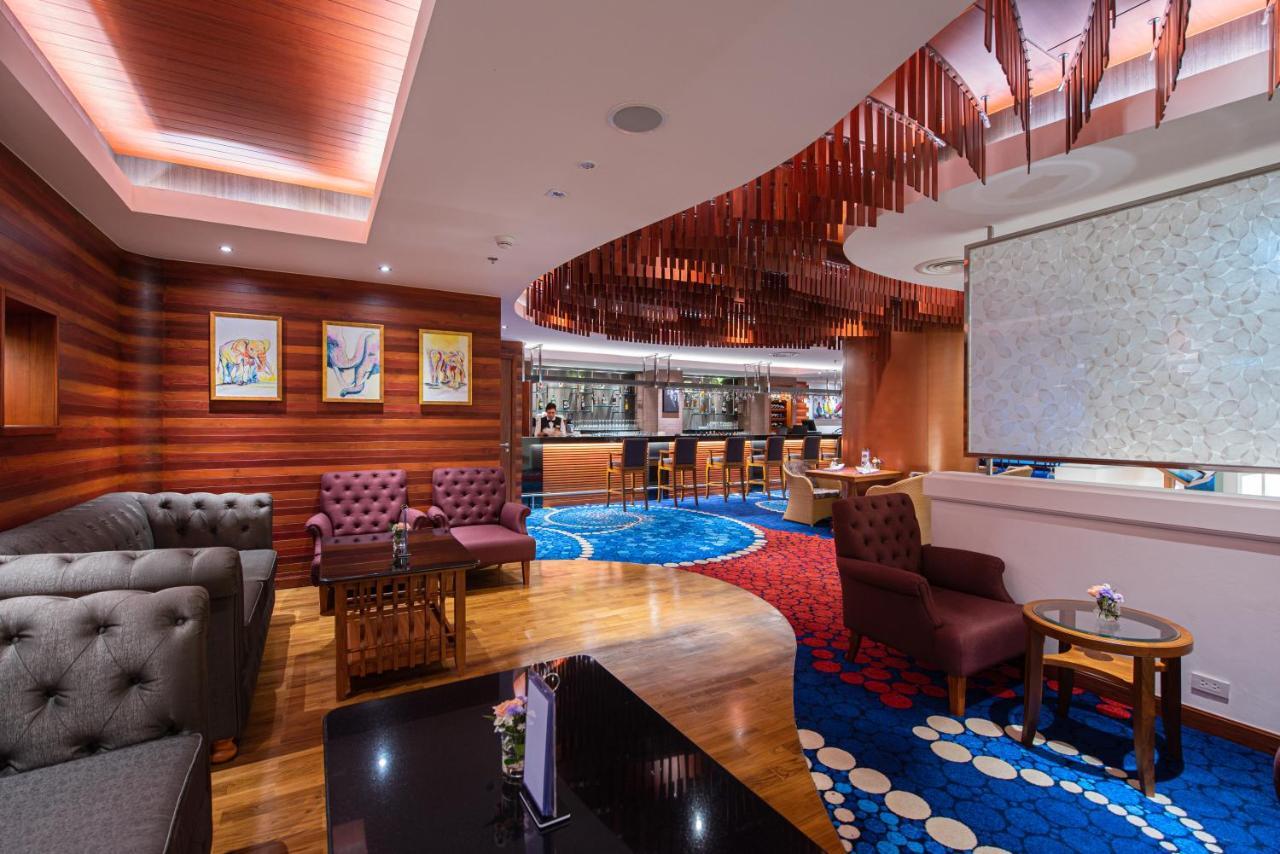 The Empress Premier Chiang Mai - Sha Extra Plus Экстерьер фото The lounge at the airport