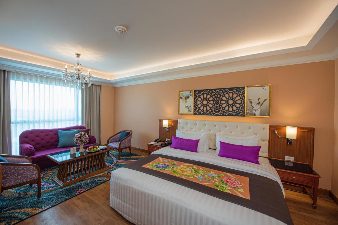 The Empress Premier Chiang Mai - Sha Extra Plus Экстерьер фото Deluxe Room