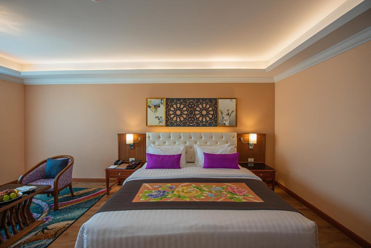 The Empress Premier Chiang Mai - Sha Extra Plus Экстерьер фото Deluxe Room