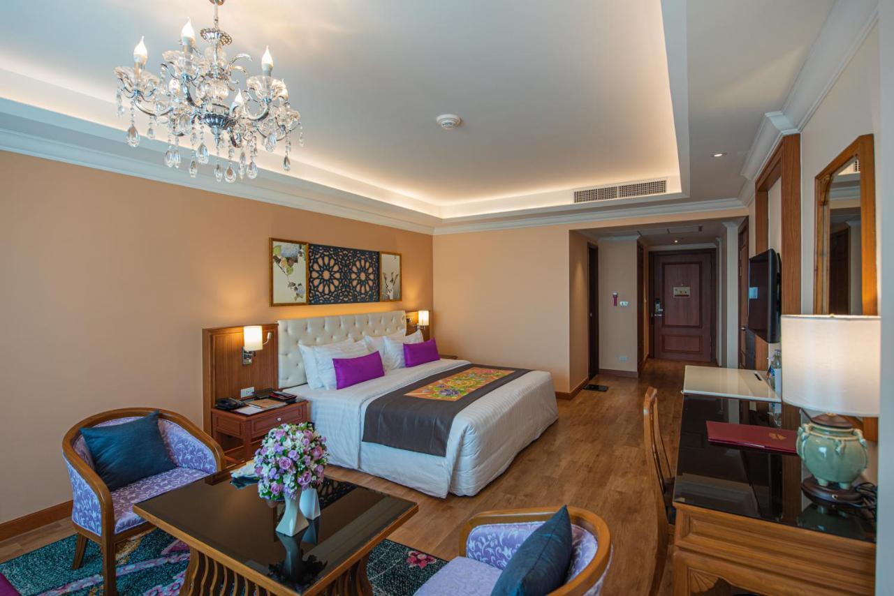 The Empress Premier Chiang Mai - Sha Extra Plus Экстерьер фото Deluxe Room